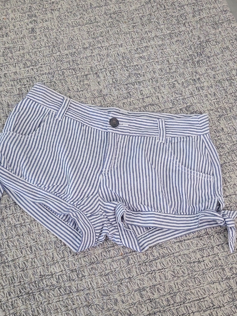 ARIE Striped Blue and White Women’s ShortsWITH SIDE TIES 00